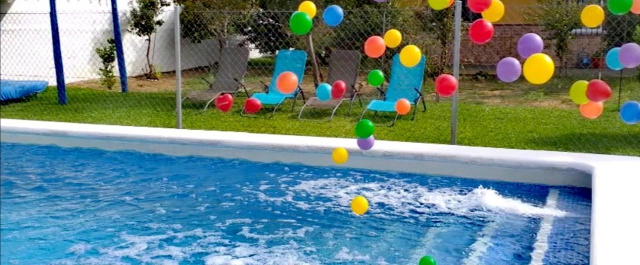 Mis Princesas, con Barbacoa, Piscina, Parking privado y wifi Chiclana de la Frontera Exterior foto